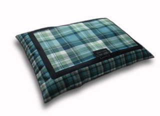 Pelech a la Vankúš Classy Plaid – Dizajnový pelech pre psa, ručne šitý SK