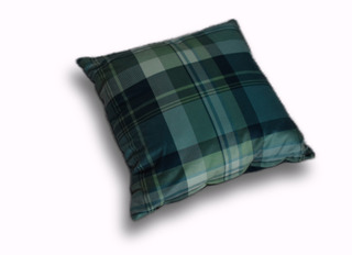 Dekoračný zamatový vankúš Classy Plaid – Dizajnové vankúše, ručne šitý SK